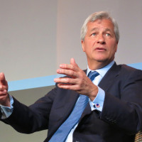 Dimon’s Diagnosis Prompts a Quick Look at Throat Cancer