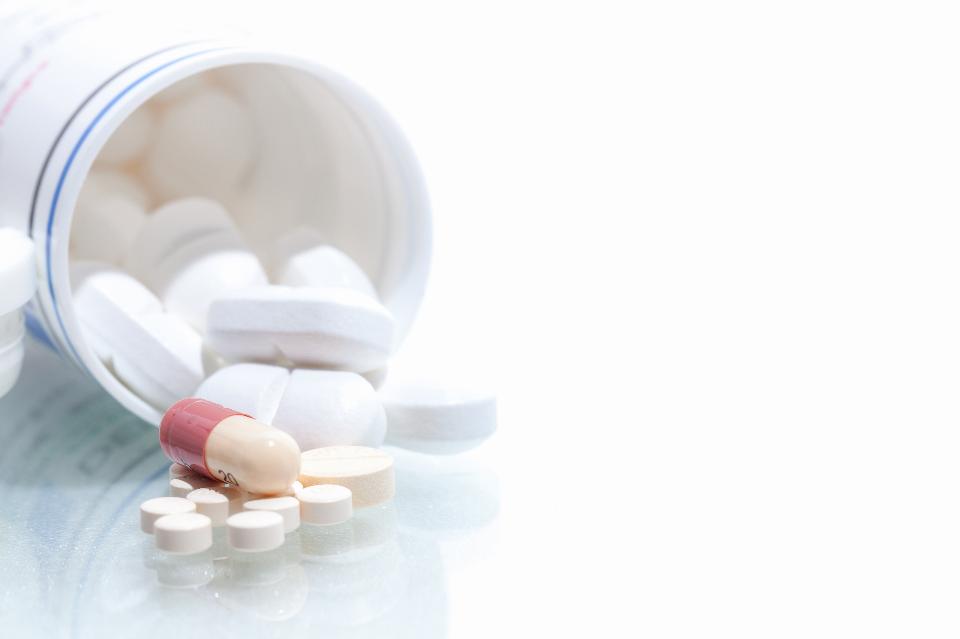 Report Touts Benefits Of Prolonged Medication After Breast Cancer. Is It Persuasive?